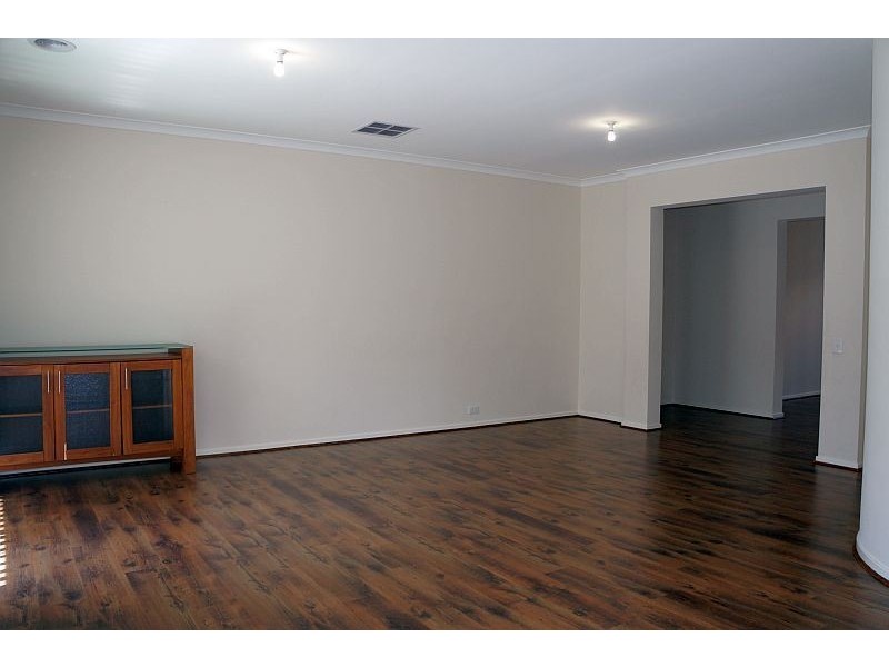 5 Curran Drive, Officer VIC 3809