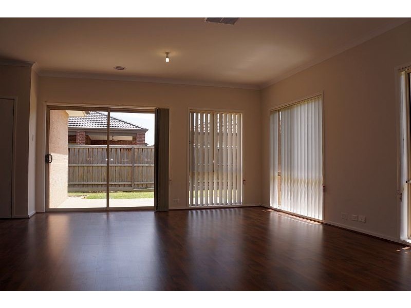 5 Curran Drive, Officer VIC 3809