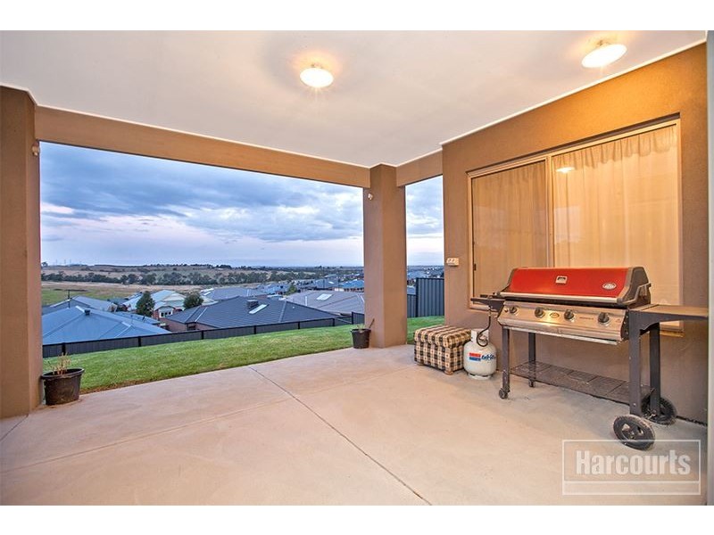 6 Tahoe Circuit, Pakenham VIC 3810