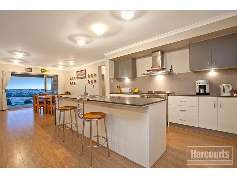 6 Tahoe Circuit, Pakenham VIC 3810