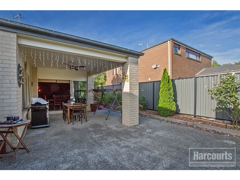16 Michigan Grange, Pakenham VIC 3810
