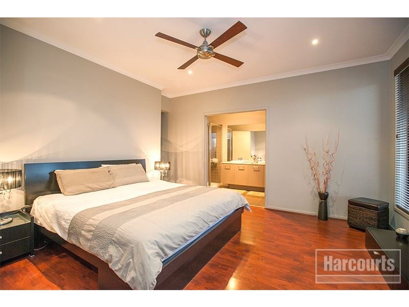 13 Goulburn Place, Pakenham VIC 3810