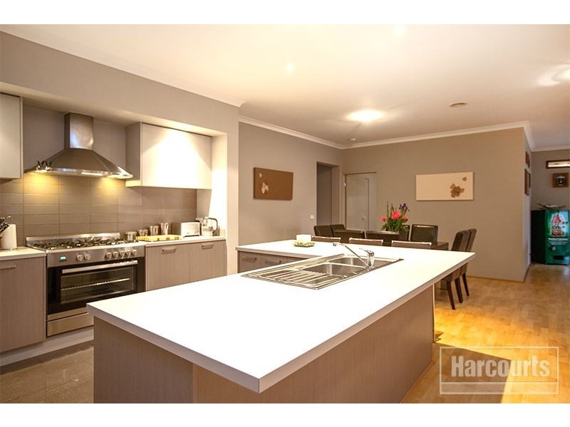 13 Goulburn Place, Pakenham VIC 3810