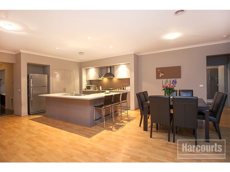 13 Goulburn Place, Pakenham VIC 3810