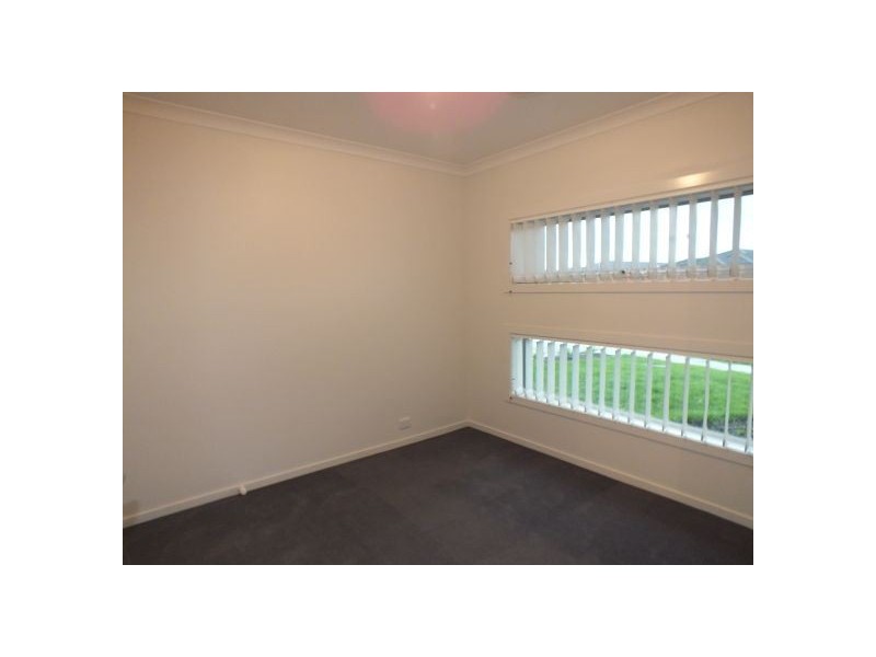 48 Serenity Street, Pakenham VIC 3810