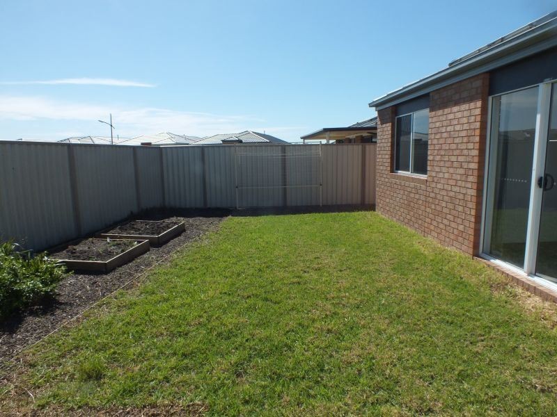 48 Serenity Street, Pakenham VIC 3810