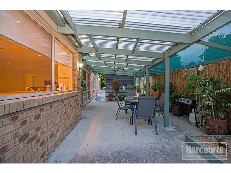 11 Claire Close, Pakenham VIC 3810