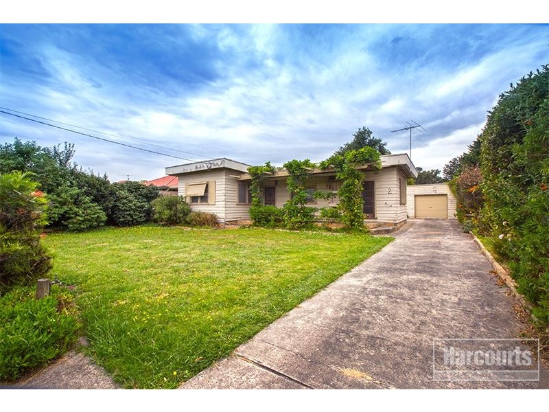 2 Wadsley Avenue, Pakenham VIC 3810