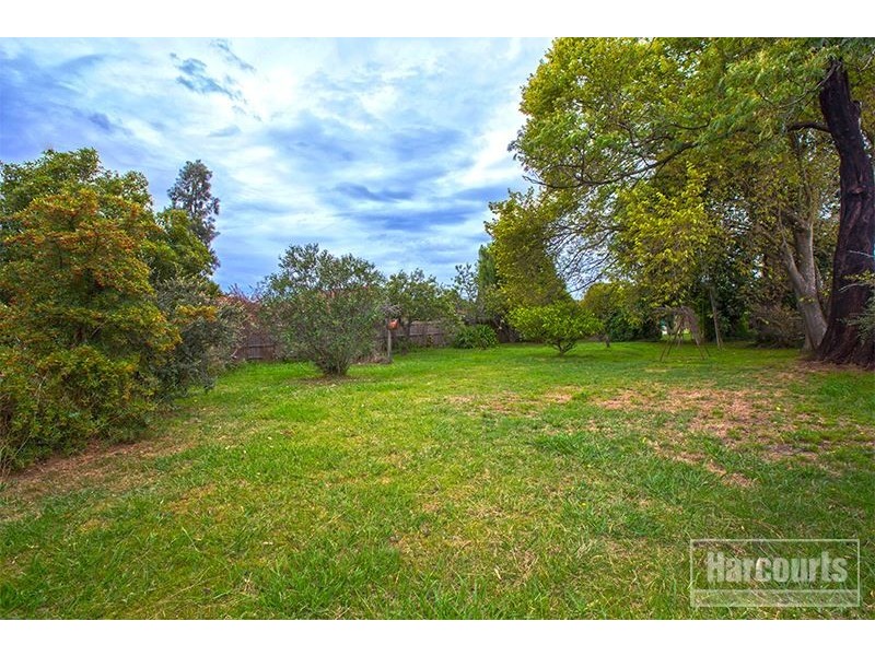 2 Wadsley Avenue, Pakenham VIC 3810