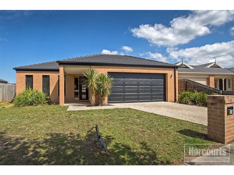 38 Sandalwood Drive, Pakenham VIC 3810