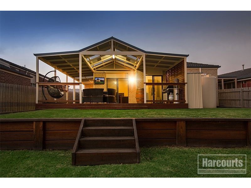 8c Ebony Drive, Pakenham VIC 3810