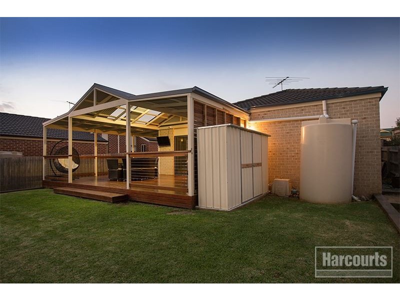 8c Ebony Drive, Pakenham VIC 3810