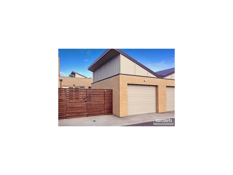 6 Haakman Way, Pakenham VIC 3810