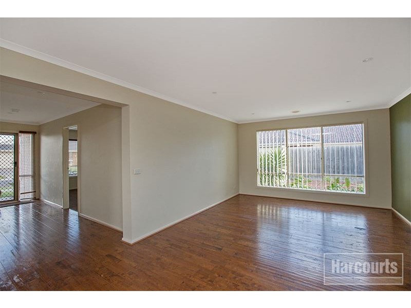 4 Sheoak Court, Pakenham VIC 3810