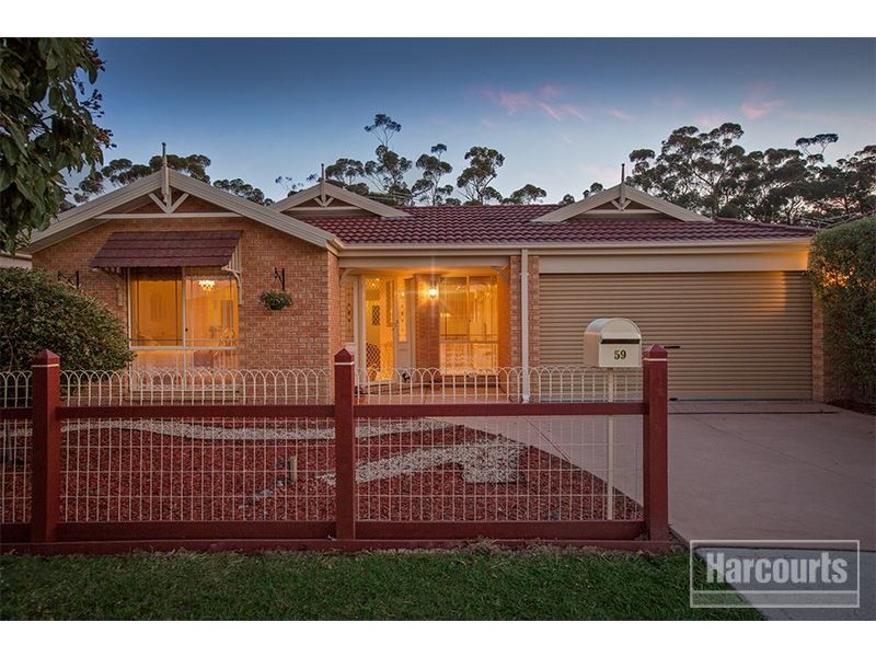 59 Wakenshaw Crescent, Pakenham VIC 3810