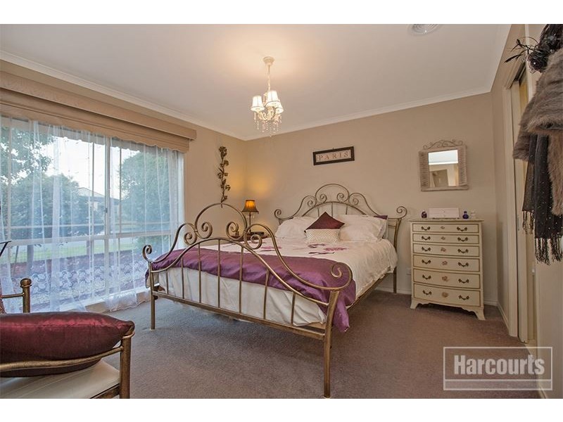 59 Wakenshaw Crescent, Pakenham VIC 3810