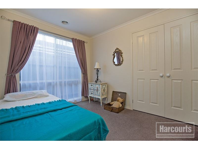 59 Wakenshaw Crescent, Pakenham VIC 3810