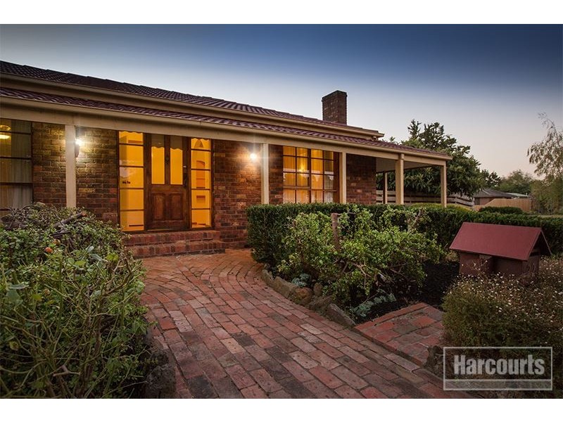 22 Strathavan Drive, Berwick VIC 3806