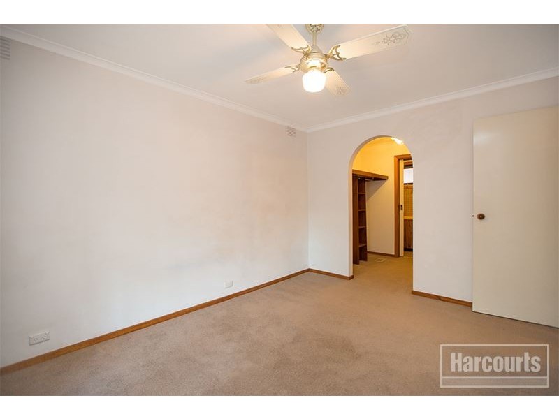 22 Strathavan Drive, Berwick VIC 3806