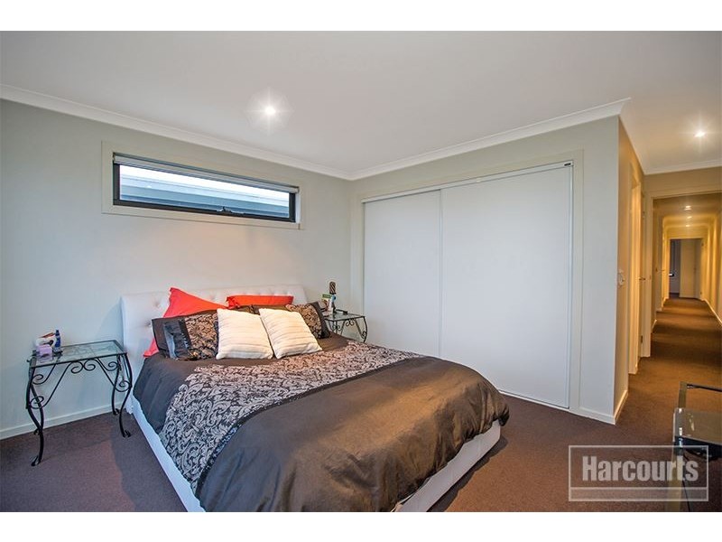 23 Flemington Rise, Officer VIC 3809