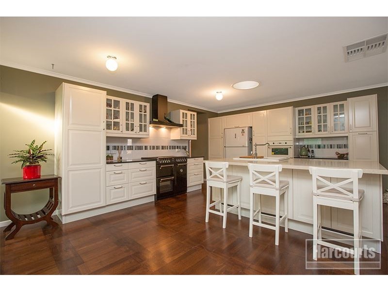 34 Howey Road, Pakenham VIC 3810