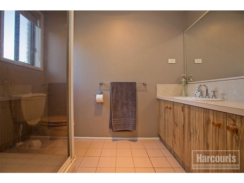 34 Howey Road, Pakenham VIC 3810