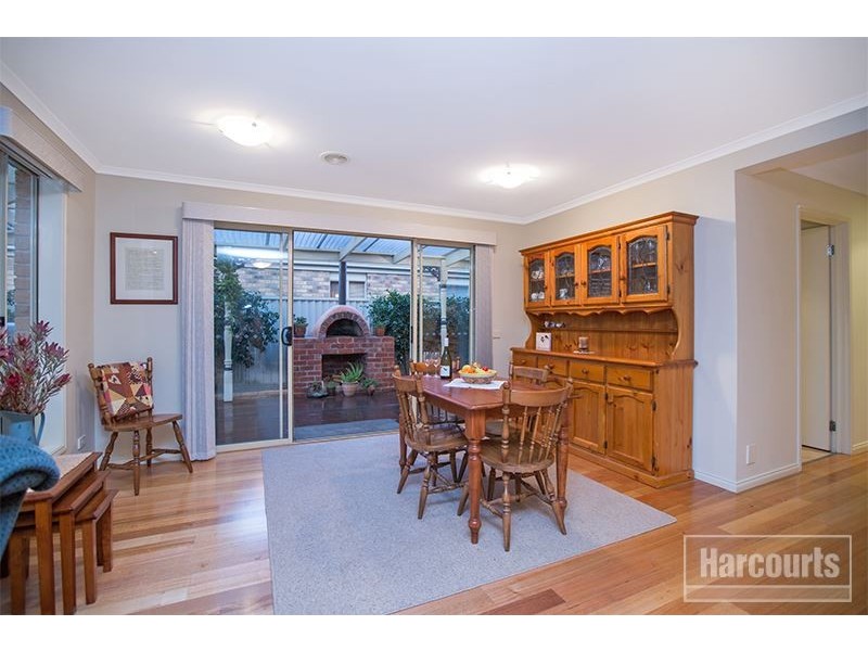16 Latrobe Avenue, Pakenham VIC 3810