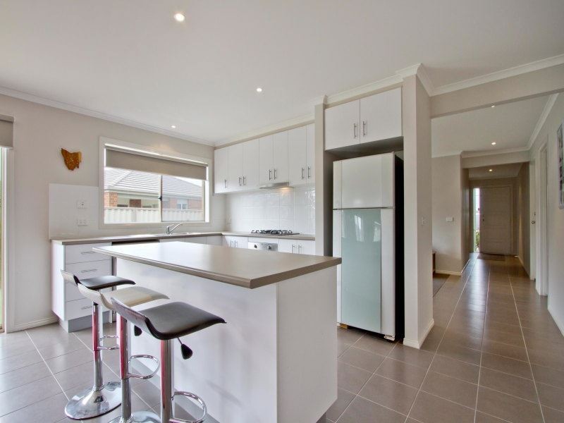 19 Serenity Street, Pakenham VIC 3810