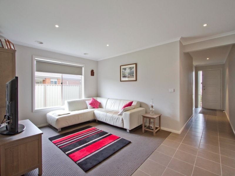 19 Serenity Street, Pakenham VIC 3810