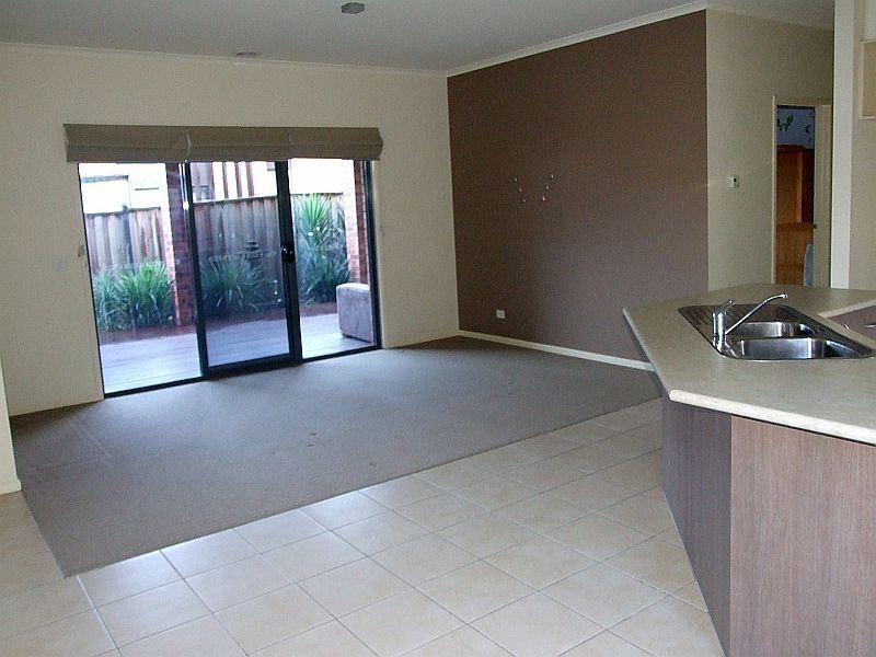 11 Mikasa Place, Pakenham VIC 3810