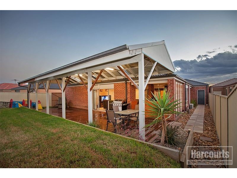 56 Bluehills Boulevard, Pakenham VIC 3810