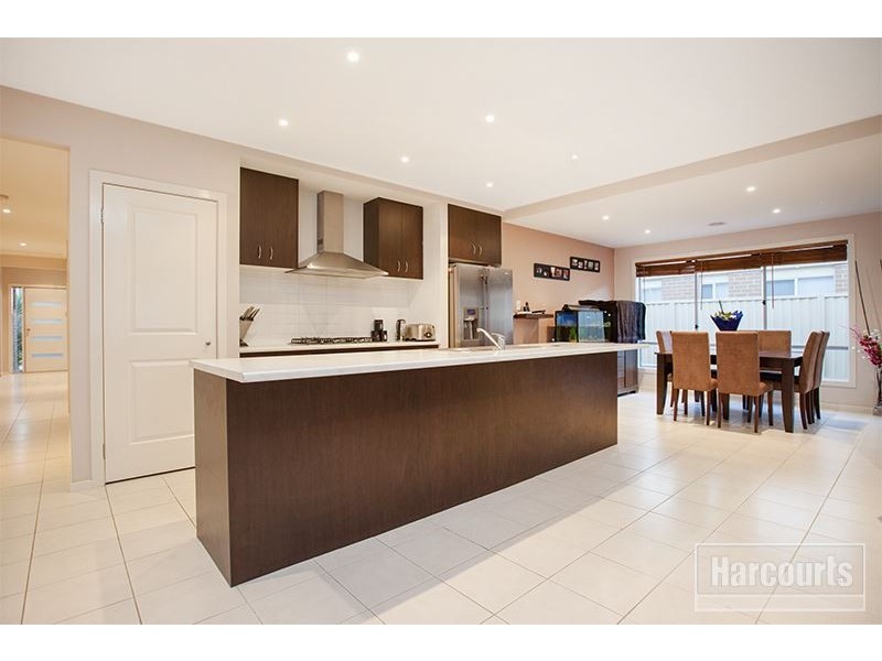 56 Bluehills Boulevard, Pakenham VIC 3810