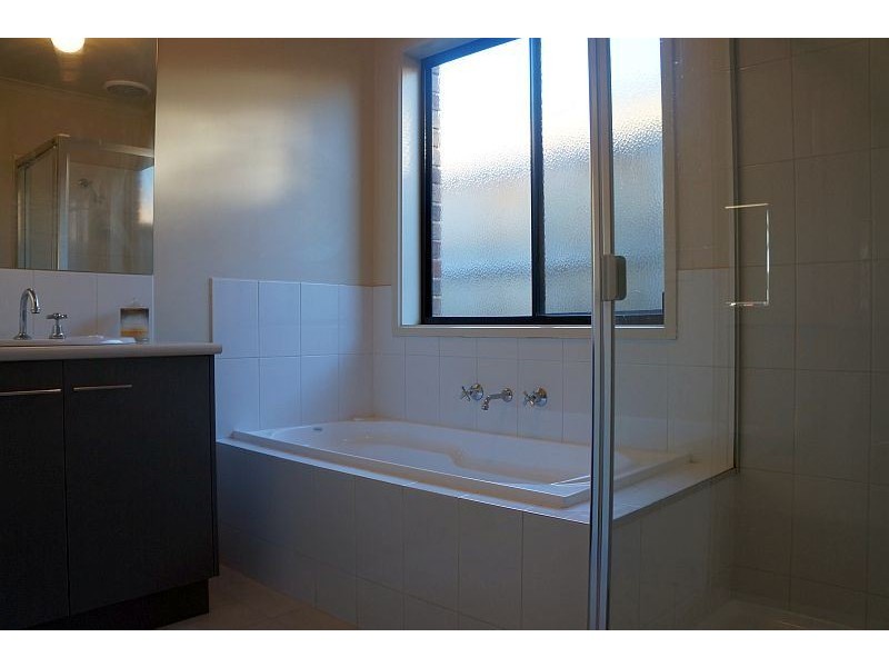 5 Gorham Street, Pakenham VIC 3810