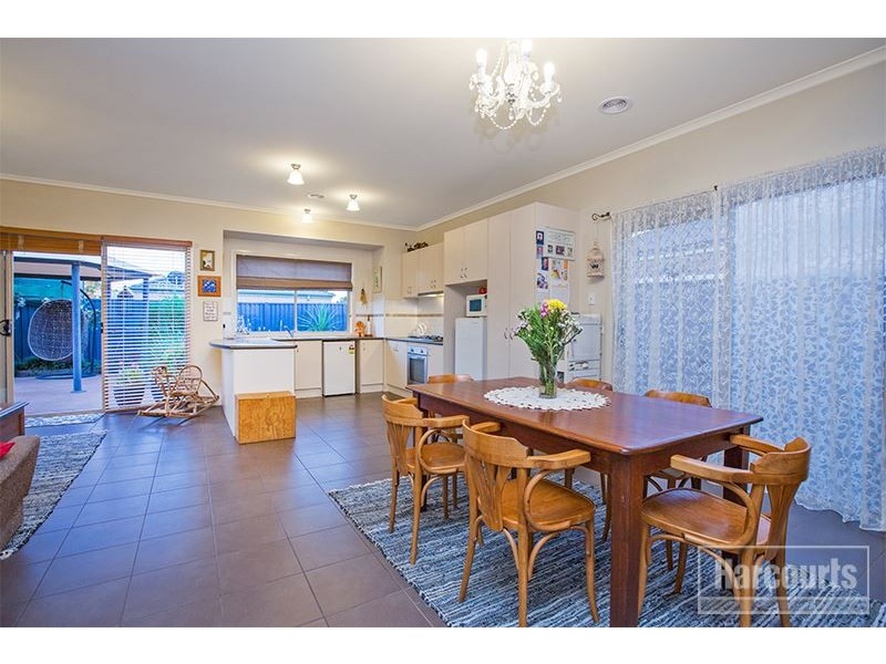 58 Scarlet Crescent, Pakenham VIC 3810