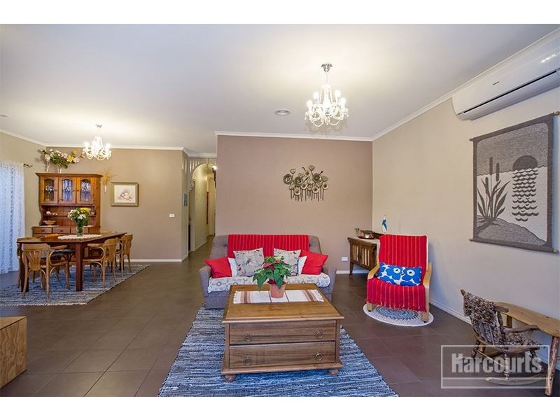 58 Scarlet Crescent, Pakenham VIC 3810