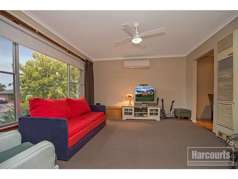 19 Deveney Street, Pakenham VIC 3810