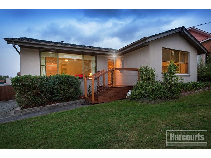 19 Deveney Street, Pakenham VIC 3810