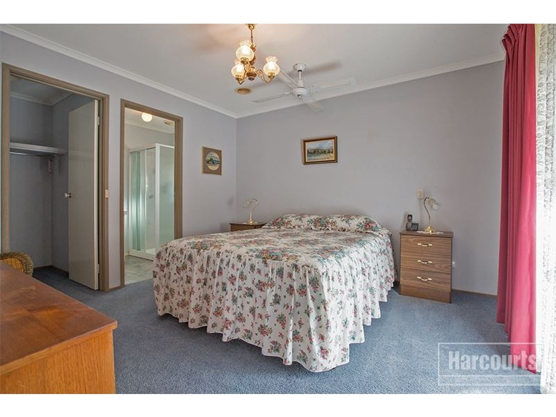 5 McGill Court, Pakenham VIC 3810