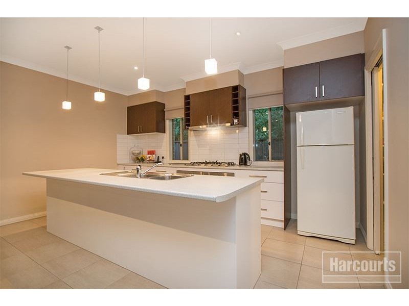 14 McAuley Avenue, Pakenham VIC 3810