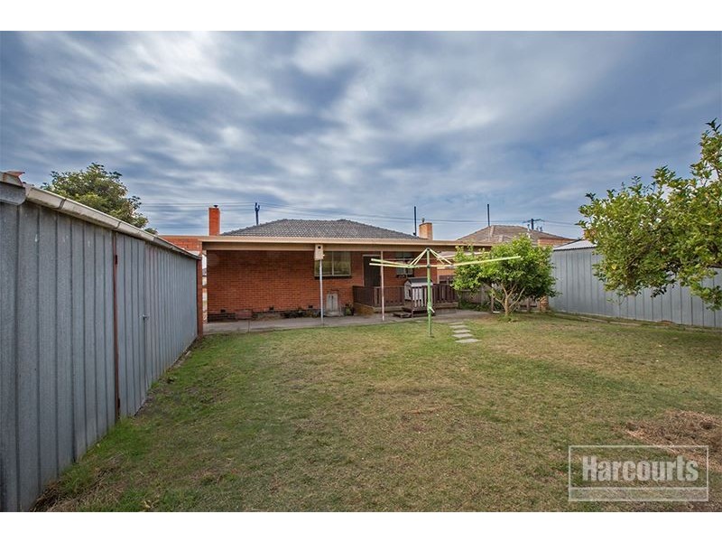 122 Gladstone Road, Dandenong North VIC 3175