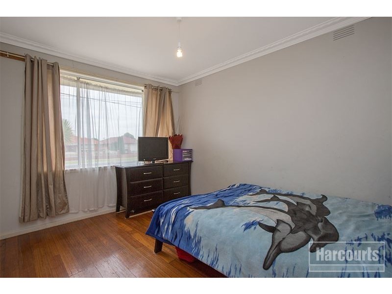 122 Gladstone Road, Dandenong North VIC 3175