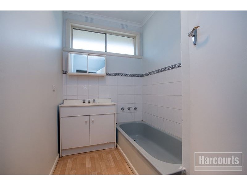 122 Gladstone Road, Dandenong North VIC 3175