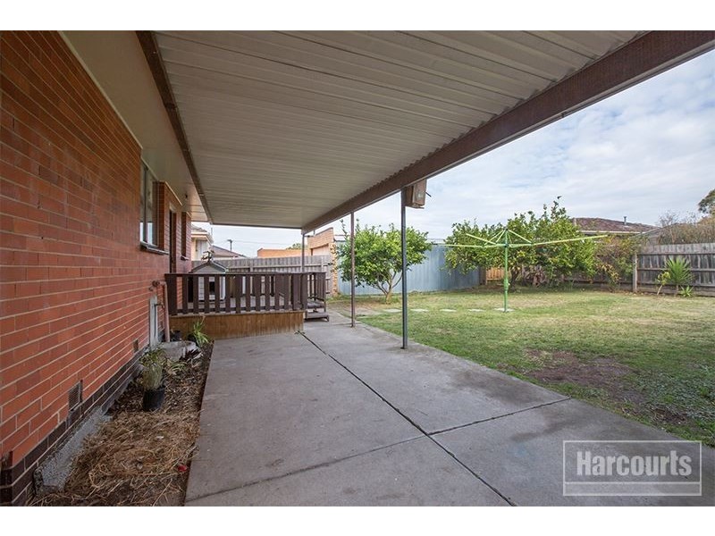 122 Gladstone Road, Dandenong North VIC 3175