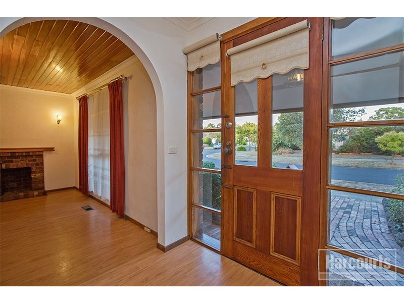 22 Strathavan Drive, Berwick VIC 3806