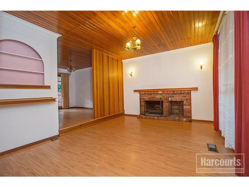 22 Strathavan Drive, Berwick VIC 3806