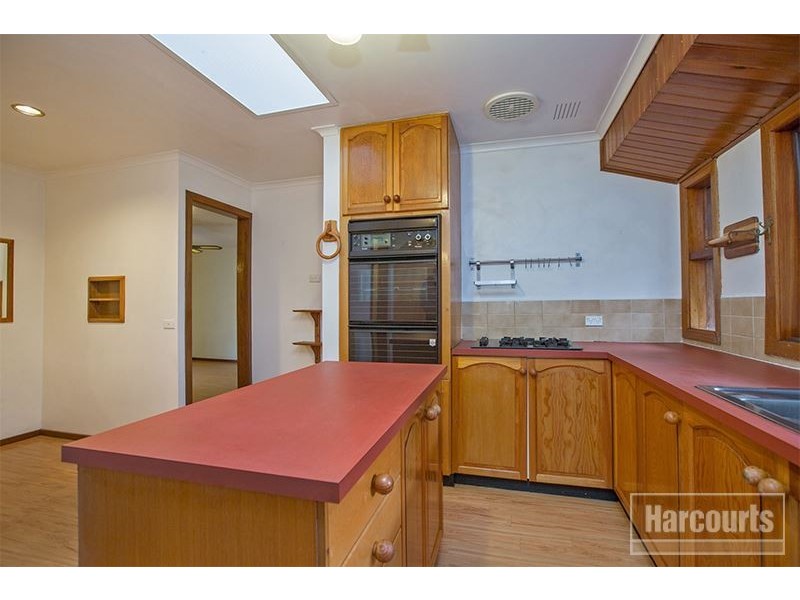 22 Strathavan Drive, Berwick VIC 3806