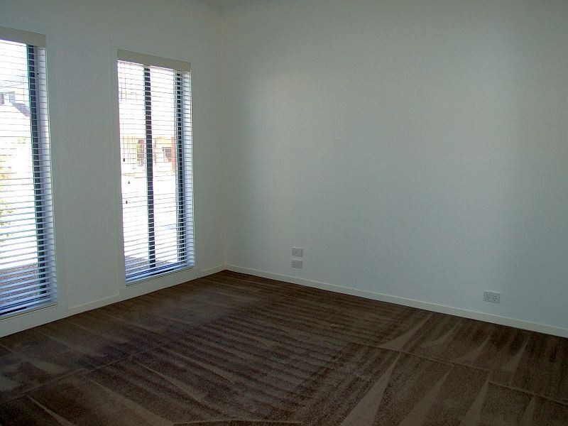 4 Petrel Circuit, Pakenham VIC 3810