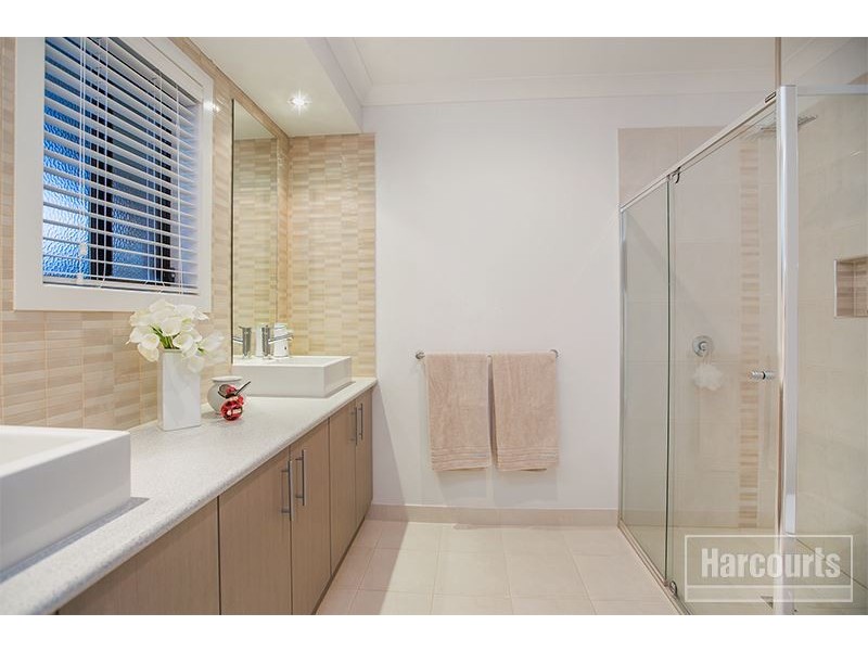 14 Sarton Link, Pakenham VIC 3810