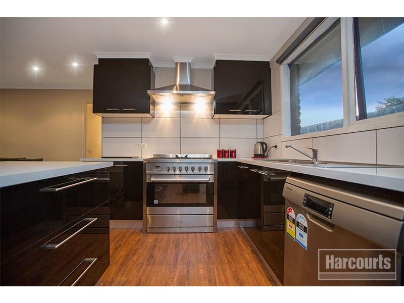 41 Barrington Drive, Pakenham VIC 3810