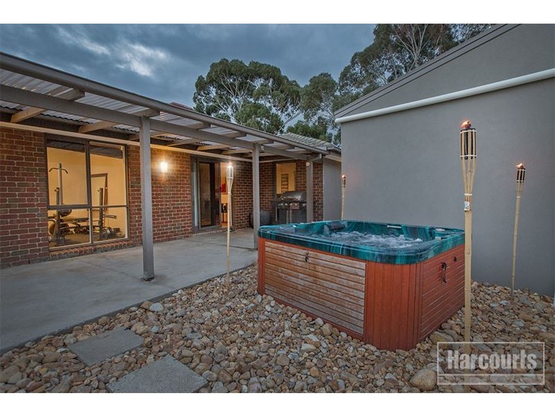 41 Barrington Drive, Pakenham VIC 3810